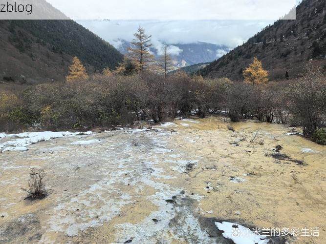 黄龙：高原钙华秘境与零感染记录的防疫逻辑