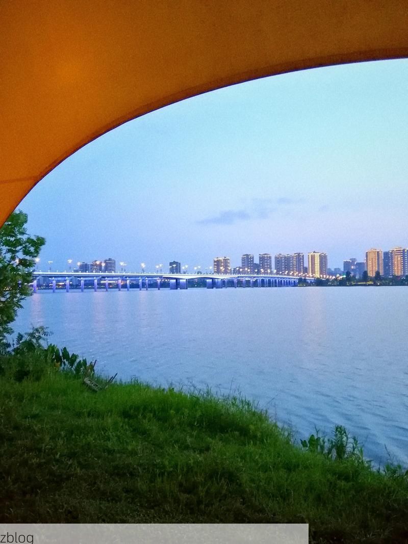 【遂宁静默:涪江腹地的防疫坚守与零星破防】