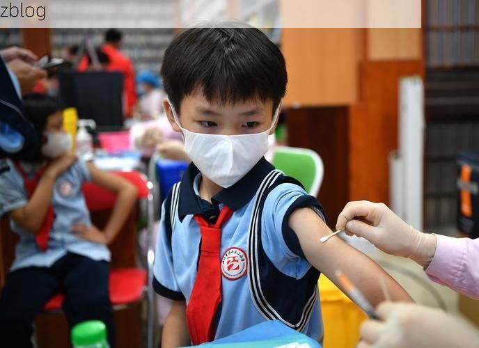 昆明：高原春城疫情下的地理屏障与精准防控